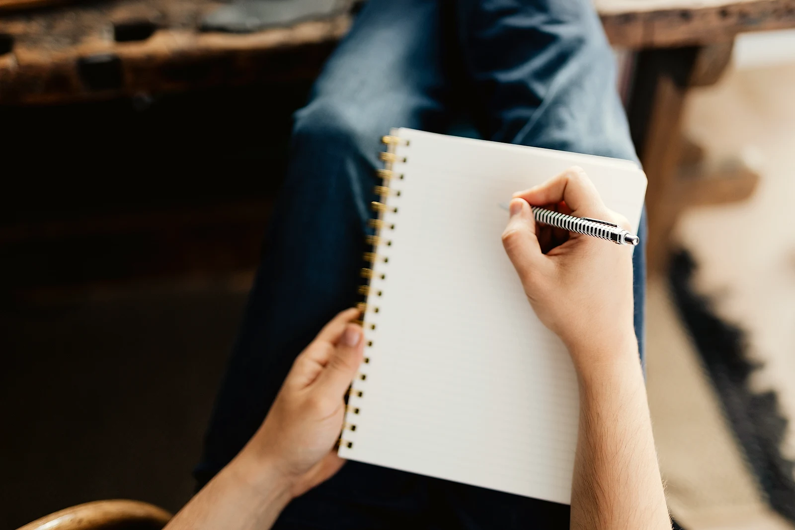 Carnet de notes ouvert, prêt pour une séance
